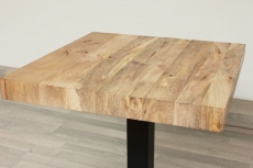 stol drewniany z pojedyncza noga
